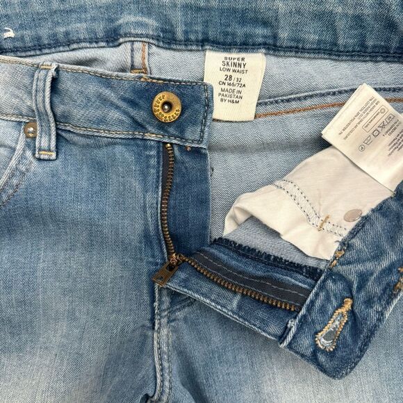 H&M Super Skinny Distressed Jeans Women’s Low Waist Size 26 - Picture 5 of 9